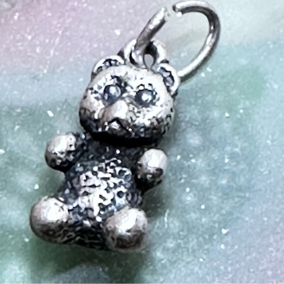 JAMES AVERY RETIRED CHARM 925 STERLING SILVER TEDDY BEAR CUT BAIL 5505 Y - Picture 11 of 12